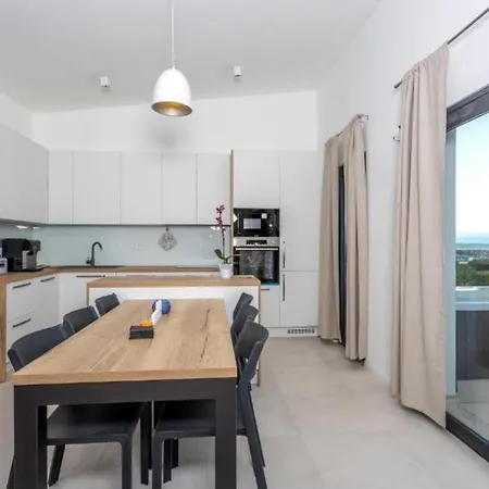Penthouse Maya With Pool And Jacuzzi * Sveti Anton (Krk)