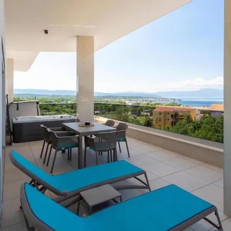 Penthouse Maya With Pool And Jacuzzi Apartment