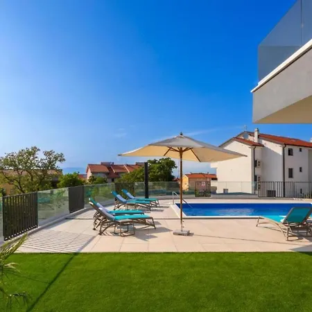 Penthouse Maya With Pool And Jacuzzi Sveti Anton (Krk)