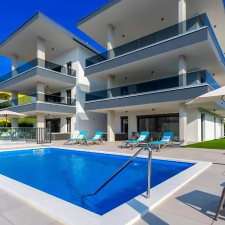 Penthouse Maya With Pool And Jacuzzi Apartment *