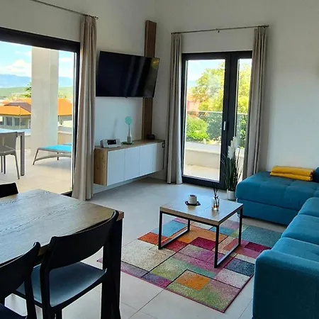 Penthouse Maya With Pool And Jacuzzi Apartment