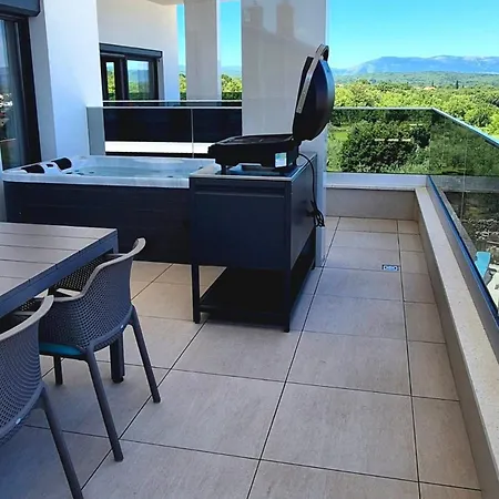 Penthouse Maya With Pool And Jacuzzi Apartment *