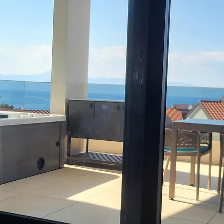 Penthouse Maya With Pool And Jacuzzi Apartment
